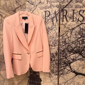 Attentif Paris Chic Soft Pink Blazer. Detailed real pockets and elbow design.